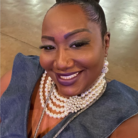 Meet your Posher, Kimmi - Picture 9 of 12